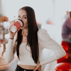 Meet your Posher, Tozi